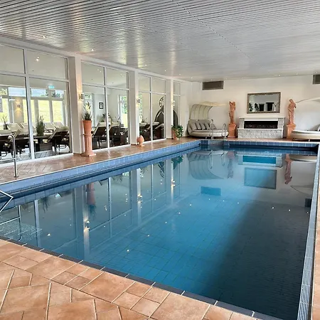Ringhotel Siegfriedbrunnen 4*