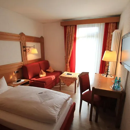 酒店 Ringhotel Siegfriedbrunnen 4*