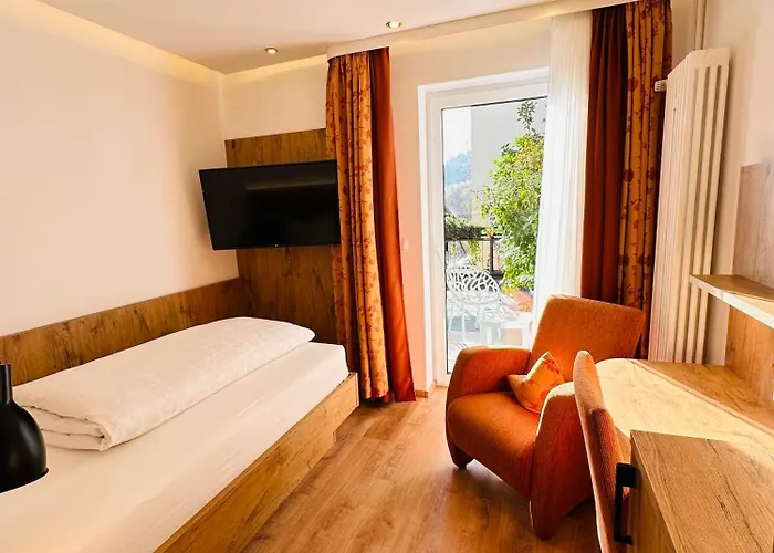 Ringhotel Siegfriedbrunnen 4* Grasellenbach