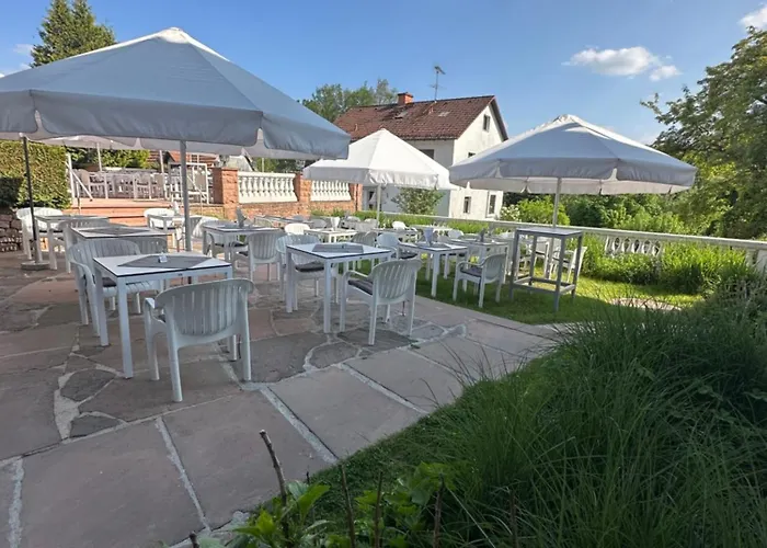 Ringhotel Siegfriedbrunnen 4* Grasellenbach